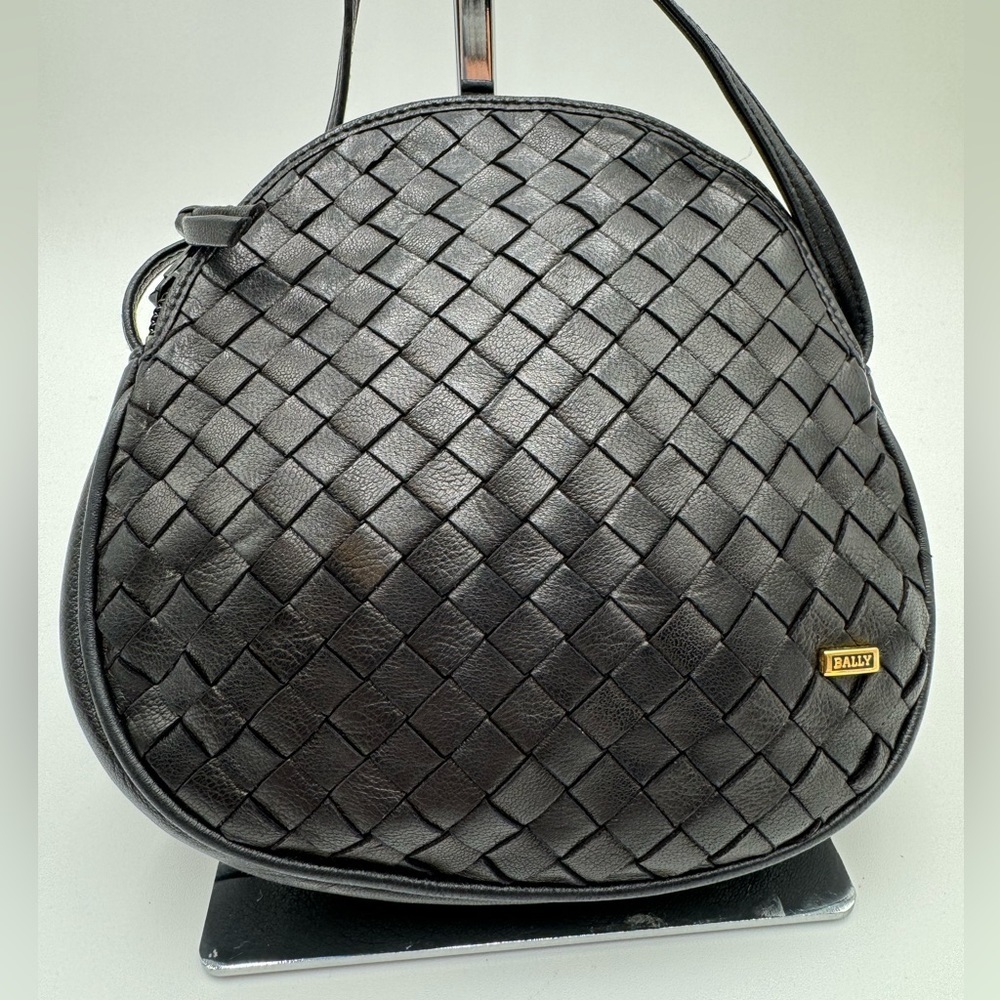 Bally-Authentic-Black Leather rounded Crossbody